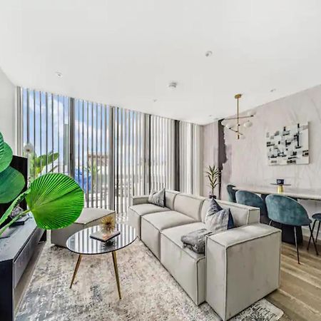 Appartement Pass The Keys Penthouse Oasis In Trendy Fulham à Londres Extérieur photo