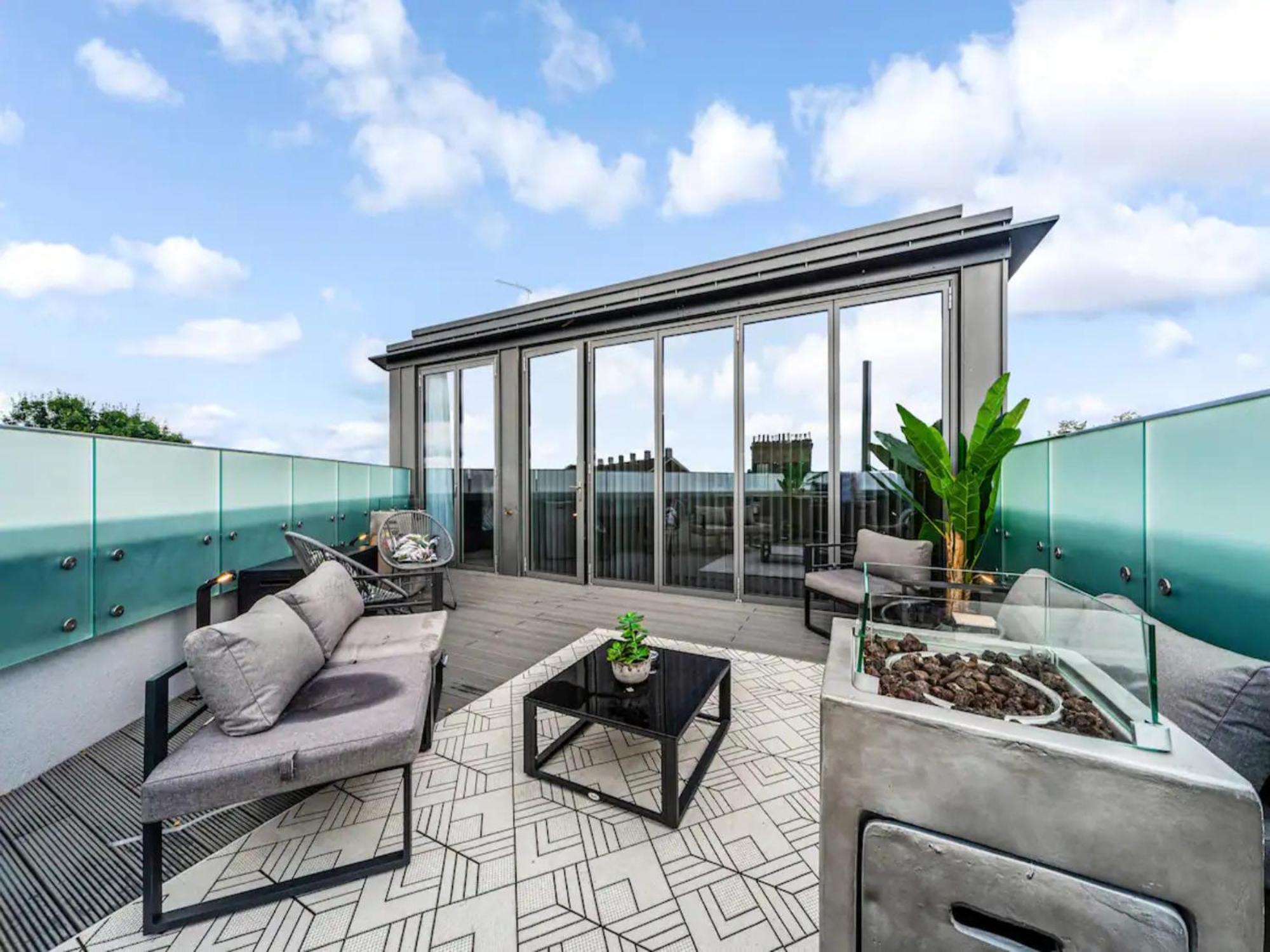Appartement Pass The Keys Penthouse Oasis In Trendy Fulham à Londres Extérieur photo